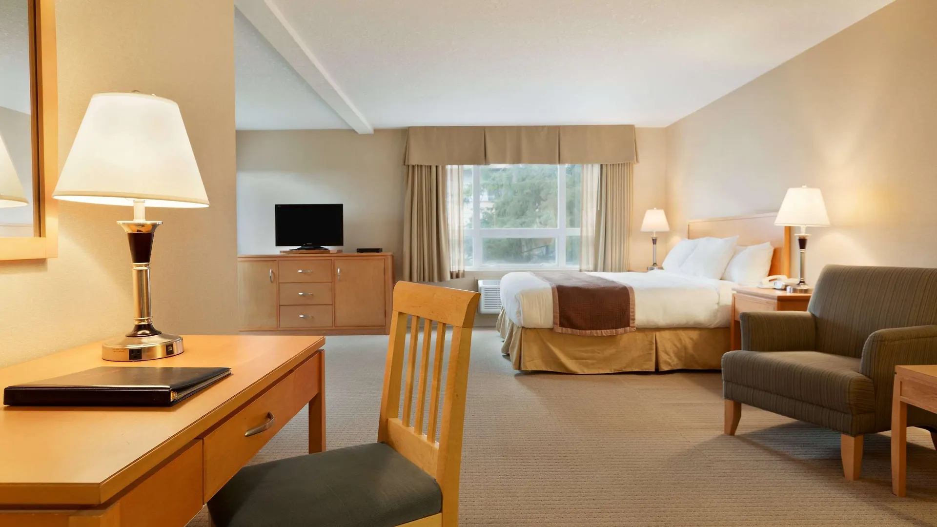 Ramada By Wyndham Nanaimo Hotel 3*,  Canada