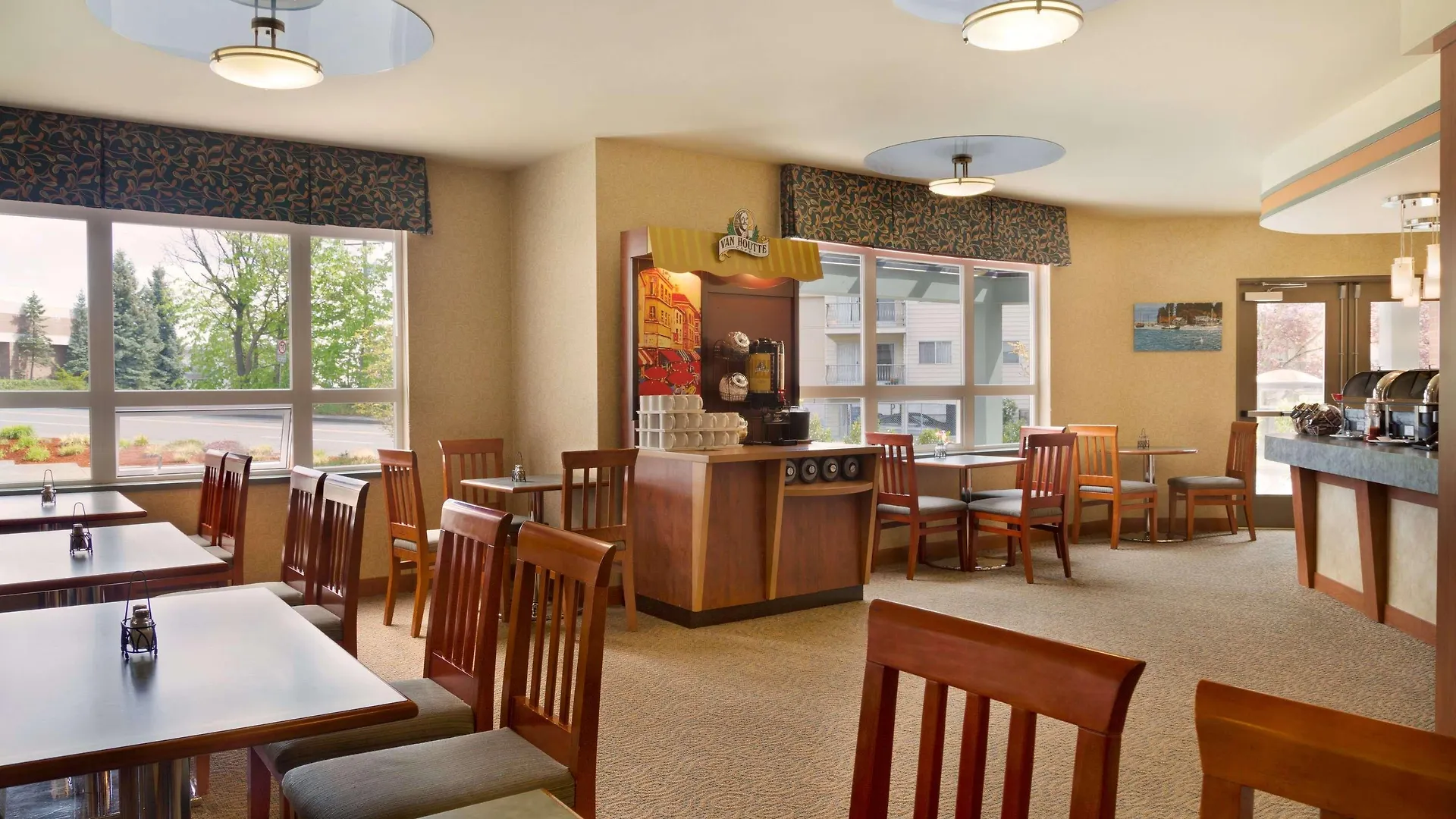 Ramada By Wyndham Nanaimo Hotel Canada