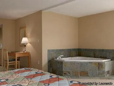 Ramada By Wyndham Nanaimo Hotel 3*,